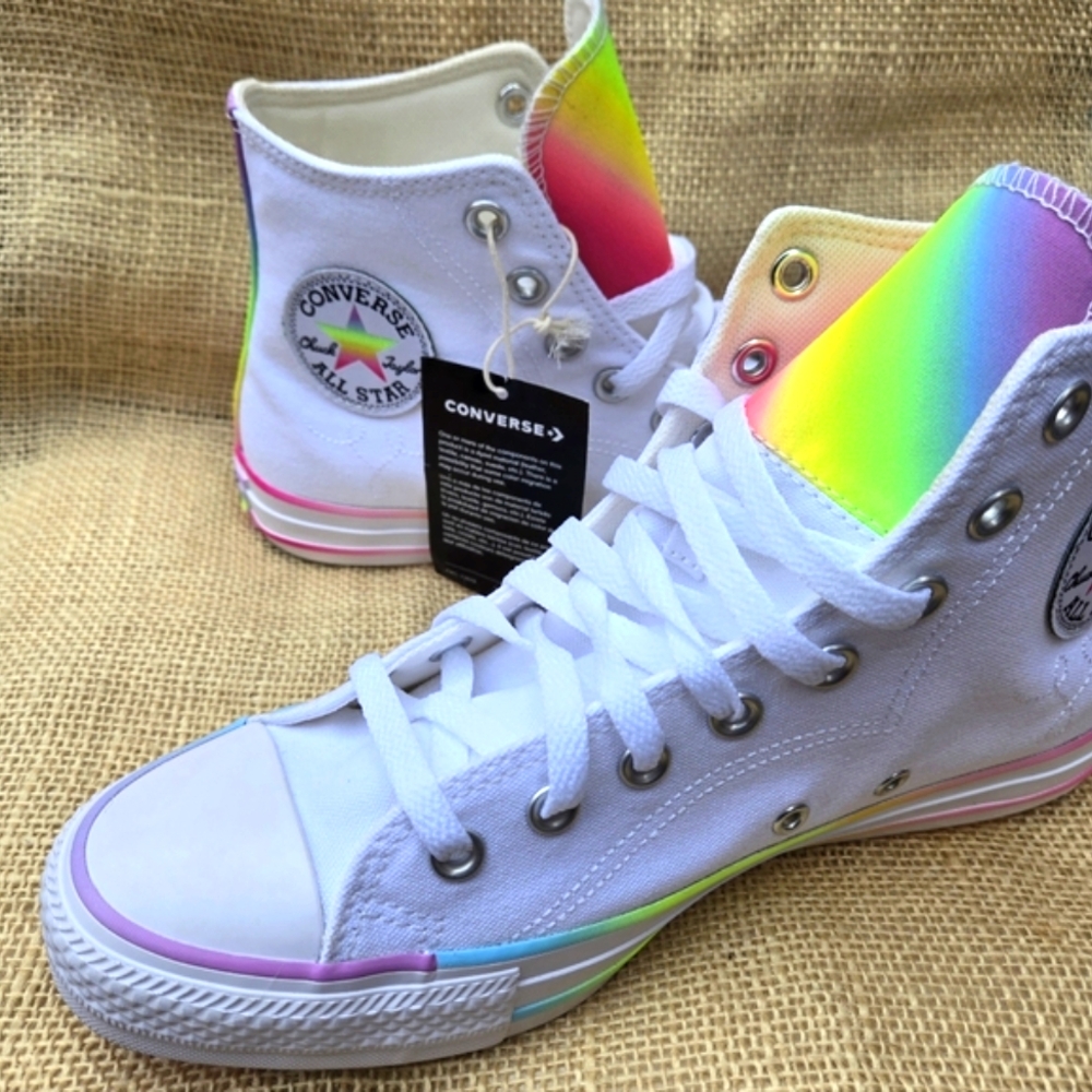 🆕Converse Chuck Taylor All Star Pride - Size: Men 7 ; Women 9